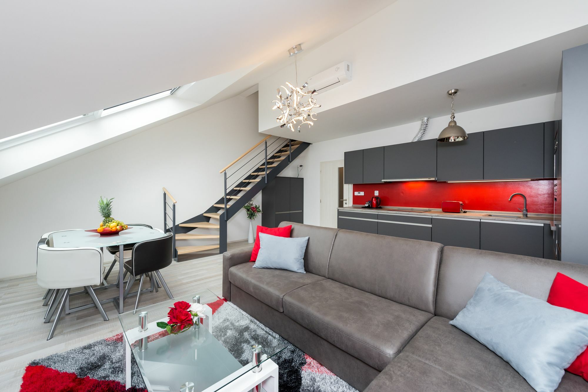 Apartment Sokolska Prag Exteriör bild